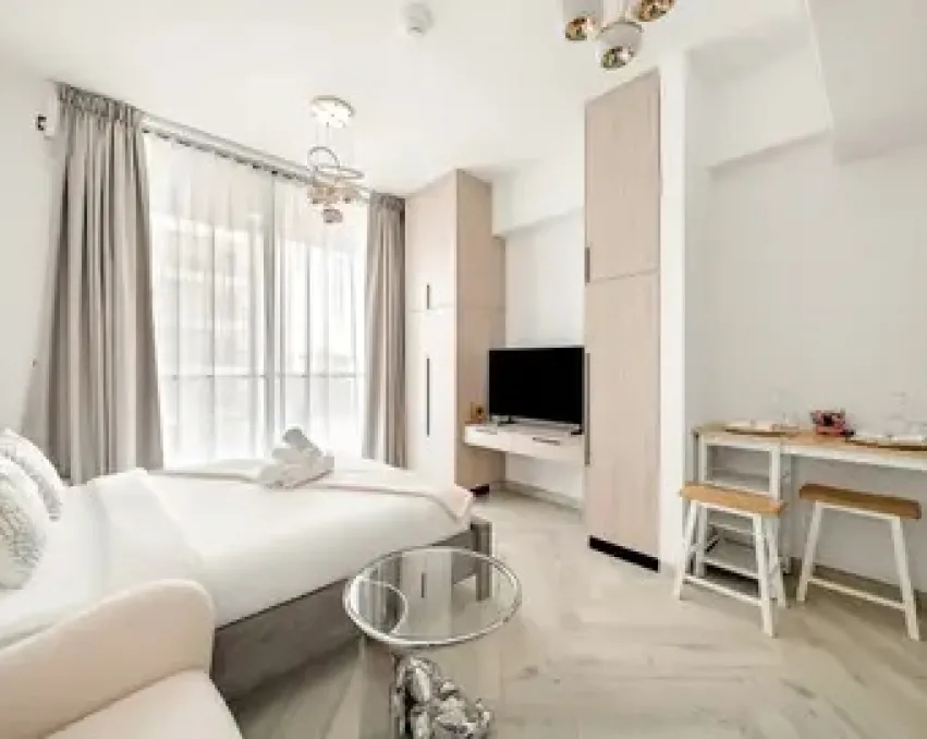 Empire Residence